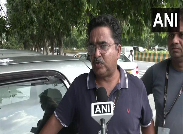 India News | It is a 'simple Process', Says Chetan Dutta Who Will Press Button to Demolish Supertech Twin Towers