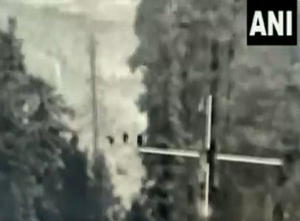Video: Pakistani Terrorists Trying To Infiltrate Into Indian Territory Caught on Camera