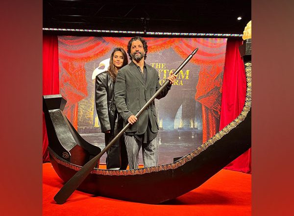 Entertainment News | Farhan Akhtar Pens Note for 'life Partner' Shibani on Her Birthday