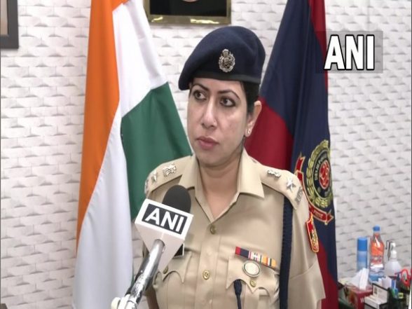 India News | Delhi Police Denies Permission to Comedian Munawar Faruqui for Show in National Capital - Vimarsana News