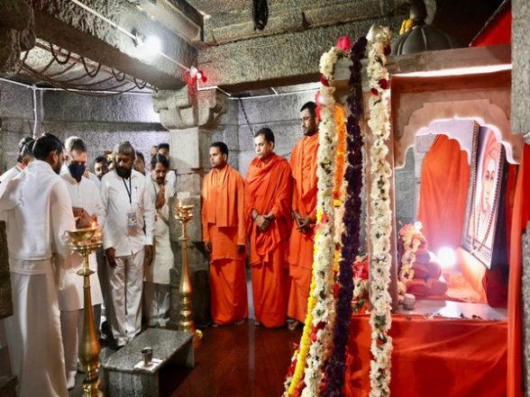 India News | Probe On, Truth Will Come Out: Karnataka Minister on Murugha Mutt Seer Case - Vimarsana News