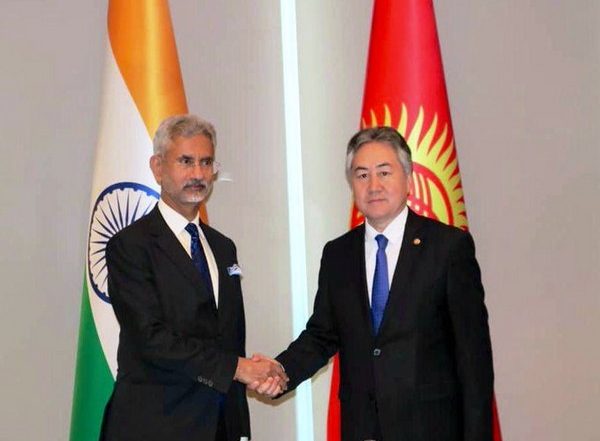 World News | Jaishankar Wishes People of Kyrgyz Republic on Their 31st Independence Day