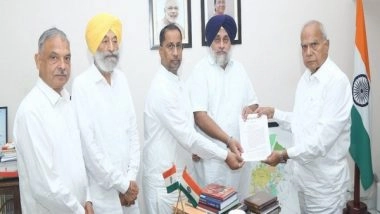 India News | Sukhbir Badal-led Delegation Meets Punjab Guv, Demands CBI, ED Probe into State Excise Policy