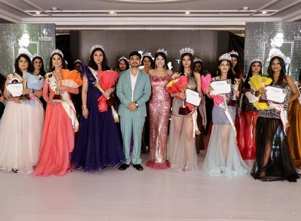 Business News | Kaveesha Verma and Sushama Win in Premium Beauty Pageant Glam Guidance Miss/Mrs India Universe 2022 in Their Categories