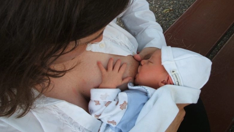 Types of Food You MUST Avoid While Breastfeeding