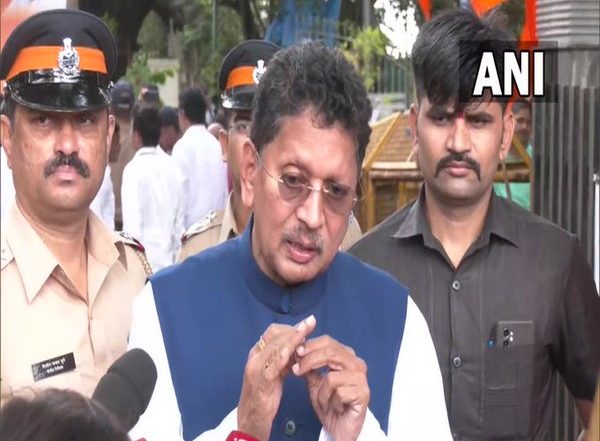 India News | Nitish May Reconsider His Decision: Maharashtra Minister on Bihar Politics
