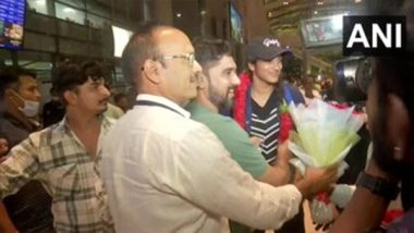 Sports News | CWG 2022: Indian Shuttlers PV Sindhu, Kidambi Srikanth, Chirag Shetty Receive Warm Welcome at Hyderabad Airport