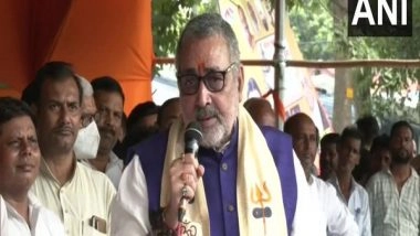India News | Union Minister Giriraj Singh Takes Jibe at Nitish Kumar; Says Time Will Reveal His Prime Ministerial Ambitions