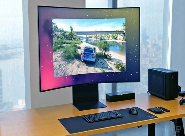 Tech News | Samsung's Odyssey Ark, Massive 55-inch 165Hz Gaming Monitor with 'cockpit Mode'