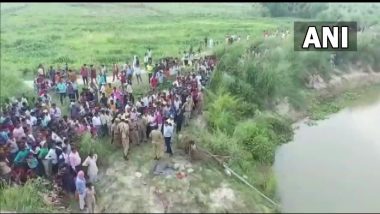 Hardoi Tragedy: Tractor-Trolley Carrying 24 People Falls Into Garra River; 14 Rescued, 6 Missing