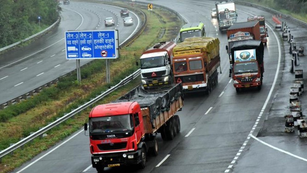 Mumbai-Pune Expressway Missing Link To Close on August 12: Traffic Diversion, Timings and Route
