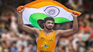 India’s Naveen Beats Pakistan’s Muhammad Sharif Tahir To Win GOLD Medal in CWG 2022, 19-Year-Old Wrestler Achieves Big Feat on Commonwealth Games Debut