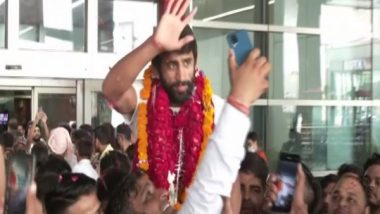 Sports News | Indian Wrestling Stars Receive Warm Welcome After Successful CWG 2022 Campaign