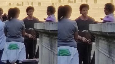 Dunki: Shah Rukh Khan Attentively Listens to Rajkumar Hirani in This Leaked Pic From Budapest!