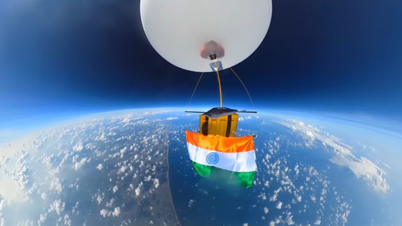 Independence Day 2022: Space Kidz India Team Celebrates '75 Years of Independence' by Unfurling National Flag at 30 KM in Near Space (Watch Video)