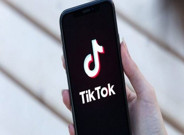 TikTok Star Jenny Popach, Teenager Posting Sexual Contents With Parental Approval, Testing the Platform’s Guidelines