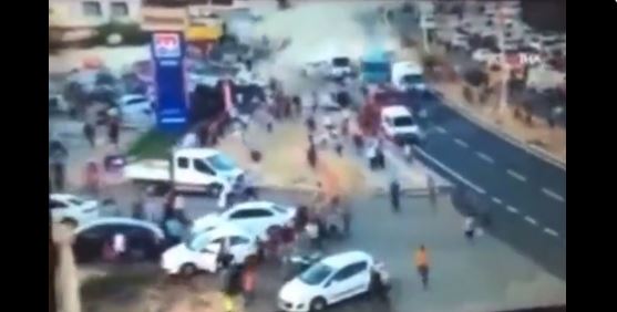 Turkey Accident: 16 Killed, 29 Injured After Truck Hits Crowd in Mardin, CCTV Video Shows The Horrific Crash Scene