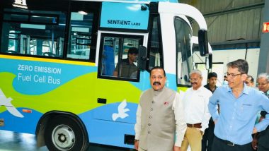 Hydrogen Fuel Cell Bus: Union Minister Dr Jitendra Singh Unveils India's First Indigenously Developed Zero Emission Bus in Pune (Watch Video)