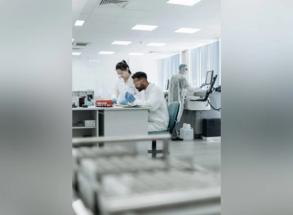 Health News | Researchers Find New Functions for Blood-brain Barrier in Neuron Function and Damage