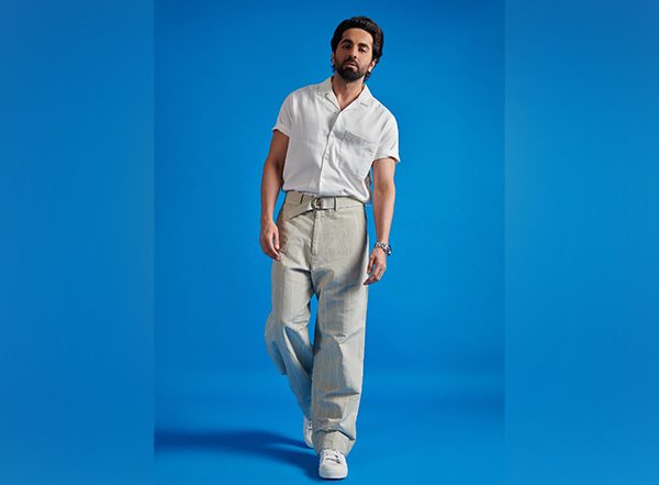 Entertainment News | Ayushmann Khurrana Talks About His Dadi's Role in Inculcating Passion for Music