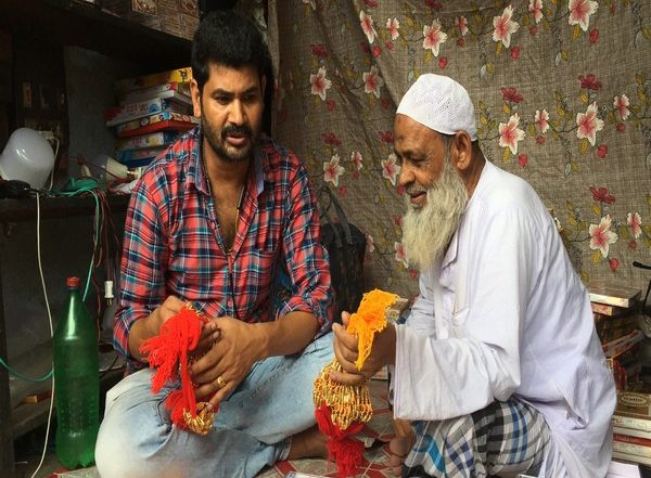 India News | Festivals Unaware of Religious Disparities: Muslim Trader Sells Rakhi, Hindu Buys in WB's Siliguri