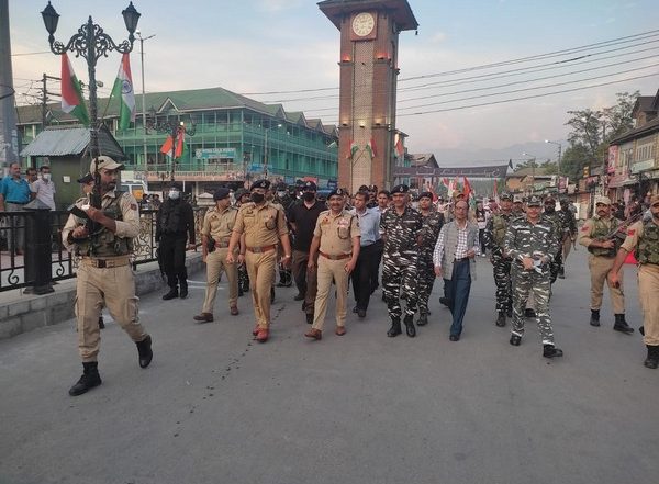 India News | J-K DGP Reviews Ground Zero Situation in Srinagar Ahead of Ashooora, Independence Day