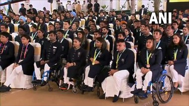 India News | PM Modi Meets Commonwealth Games Contingent, Says Athletes Strengthened Spirit of 'Ek Bharat, Shreshtha Bharat'