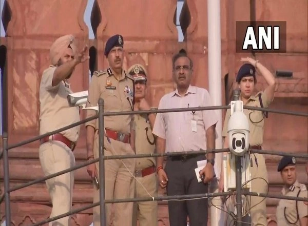 India News | New Delhi Police Chief Visits Red Fort to Inspect Security Arrangements Ahead of Independence Day