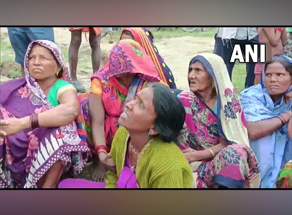 India News | Banda Boat Mishap: UP CM Announces Rs 4 Lakh Ex-gratia Each for Kin of Deceased