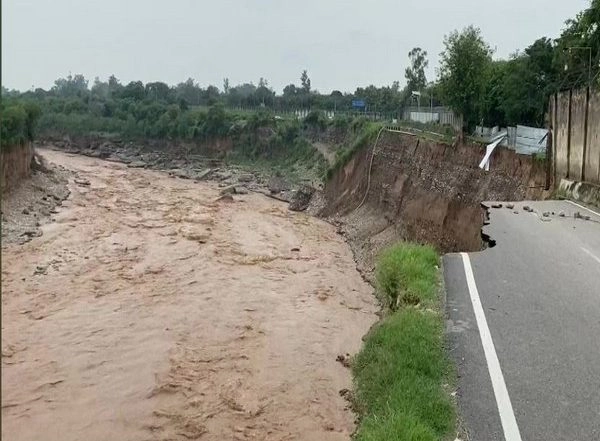India News | Punjab: Road Leading to Pathankot Airport Washed Away as Chakki River Overflows