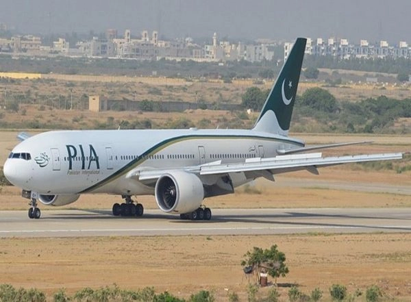World News | Pakistan to Sell Majority Stakes in State-run Airlines to Qatar