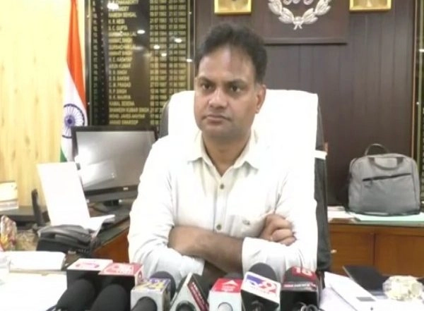 India News | UP: Police Deny Claims of BJP Leader Molesting, Thrashing Woman in Viral Video from Bareilly