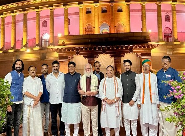 Entertainment News | R Madhavan's 'Rocketry: The Nambi Effect' Screened in Parliament