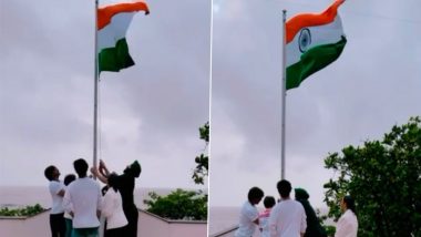 Shah Rukh Khan and His Family Hoist Indian Flag on 75th Independence Day (Watch Video)