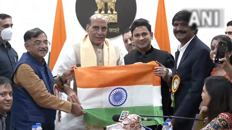 School Students Make Rakhis for Army Jawans Ahead of Raksha Bandhan