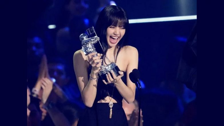 MTV VMAs 2022: BLACKPINK’s Lisa Becomes First Solo Artist To Win Best K-pop Award for Her Album ‘Lalisa’