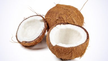 National Coconut Week 2022: From Oats to Macaroons; 5 Dishes to Savour the Nutty and Fresh Flavour of the Fruit! (Watch Recipe Videos)