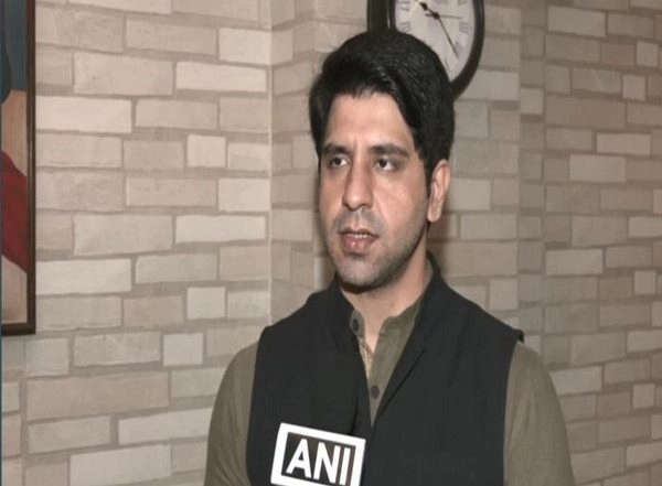 India News | Shehzad Poonawala Seeks Priyanka Gandhi Vadra's Response on Rajasthan CM Gehlot's Rape Law Remarks