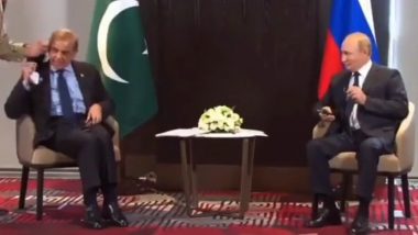 SCO Summit 2022: Pakistan PM Shehbaz Sharif Struggles To Put On Headphones During Bilateral Meeting With Russian President Vladimir Putin (Watch Video)