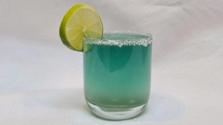 Eighth Day of Navratri 2022 Bhog for Mahagauri Puja: Try Out Nimbu Sharbat and Paan Drink for Peacock Green Food Items on the Fasting Day (Watch Recipe Videos)