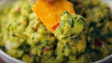 Easy Guacamole Recipes: From Fruity to Spicy, Here Are Some Recipes You Can Try Out To Experiment With the Taste of Avocado (Watch Videos)