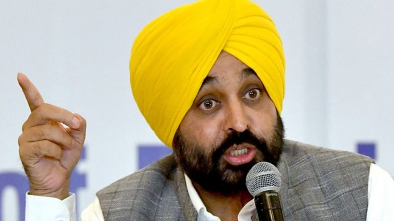 Bomb Found Near Punjab CM Bhagwant Mann’s House in Chandigarh, Bomb Disposal Squad Arrives (Watch Video)