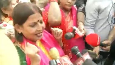 Gyanvapi Mosque Case: Petitioner Manju Vyas Breaks Into Dance to Celebrate Varanasi Court's Verdict, Says ‘Bharat is Happy Today’ (Watch Video)