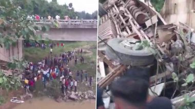 Jharkhand: 7 Dead, Many Injured As Bus Going to Ranchi Falls Off Bridge in Hazaribagh