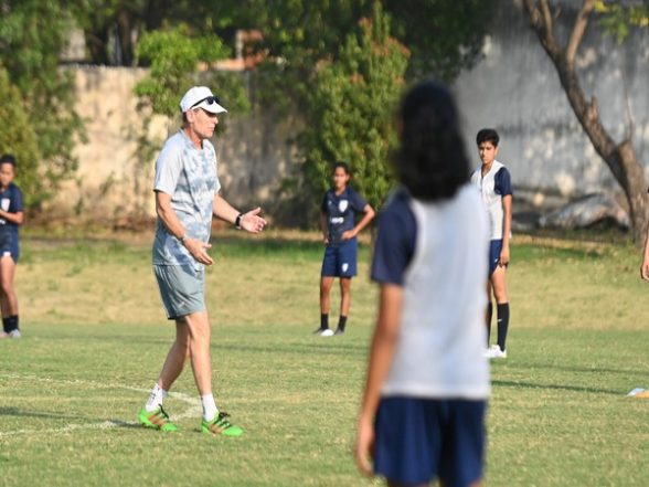 Noticias deportivas |  El entrenador Thomas Dennerby dice que es esencial que India juegue buenos partidos en España