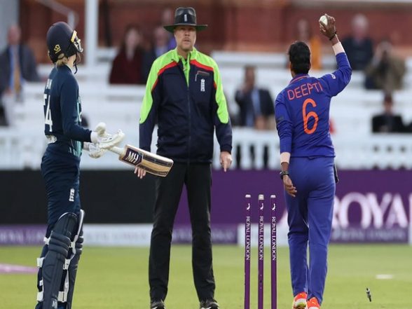 Deepti Sharma Reveals Charlotte Dean Was Warned Multiple Times for Leaving the Crease Early