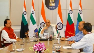 India News | Rajnath Reviews Preparation for Upcoming DefExpo 2022; Check Details
