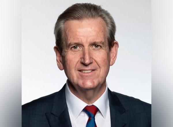 World News | Looking Forward to Working Closely with New CDS Lt Gen Anil Chauhan: Australian Envoy Barry O'Farrell