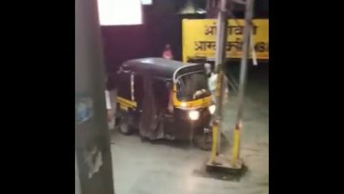 Maharashtra: RPF Initiates Action Against Man for Driving His Autorickshaw on Ambivali Railway Platform (Watch Video)