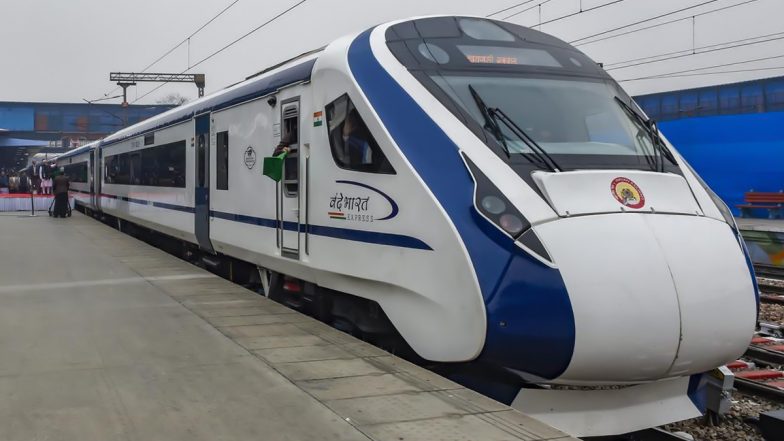 Vande Bharat Express Pelted With Stones Again! C14 Compartment of Train 18 Damaged After Alleged Stone-Pelting in West Bengal's Bolpur (Watch Videos